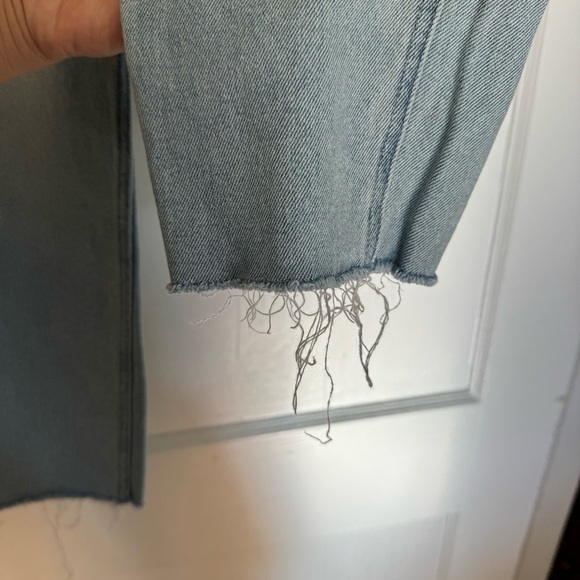 Hollister Light Blue High-Rise Mom Jeans - Picture 4 of 6